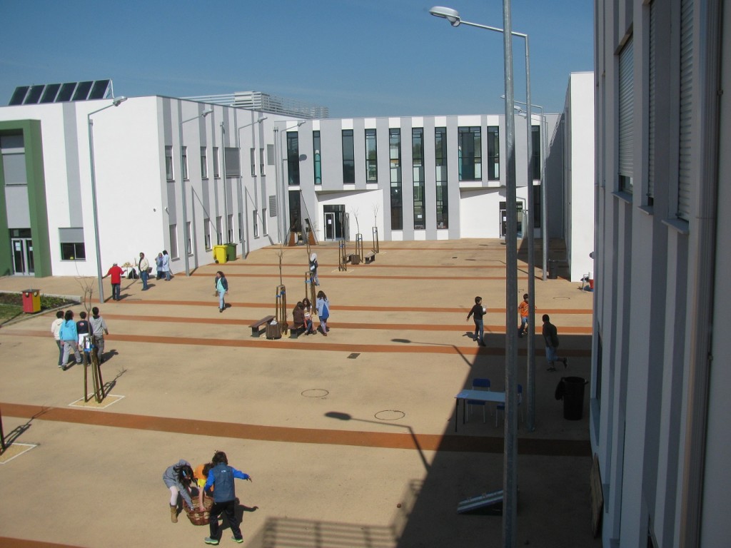 Escolas exterior (1)