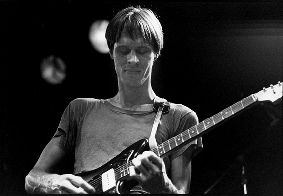 Parabéns Tom Verlaine