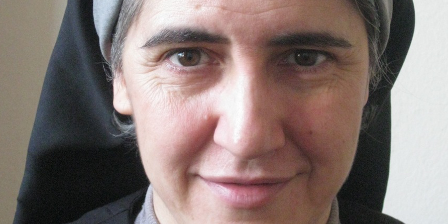 Teresa Forcades - médica, teóloga e freira beneditina catalã