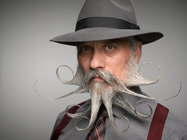 Bigodes01