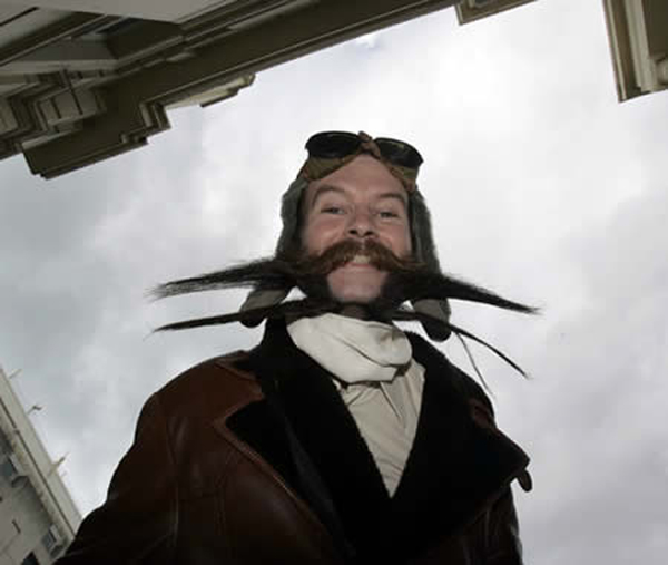Bigodes12