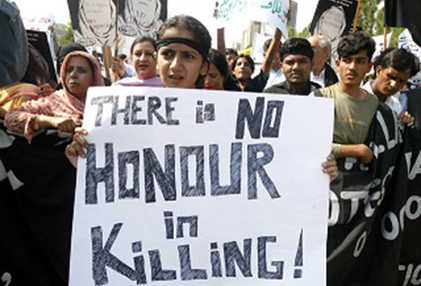 paquistaneses-protestam-contra-mortes-em-nome-da-honra
