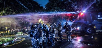 policia-choque-dispersa-manifestantes