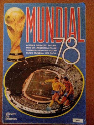 858396429_1_1000x700_caderneta-de-cromos-mundial-78-completa-porto