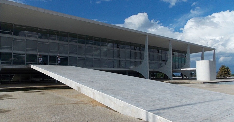  Brasil está à beira de colocar um fascista no Planalto