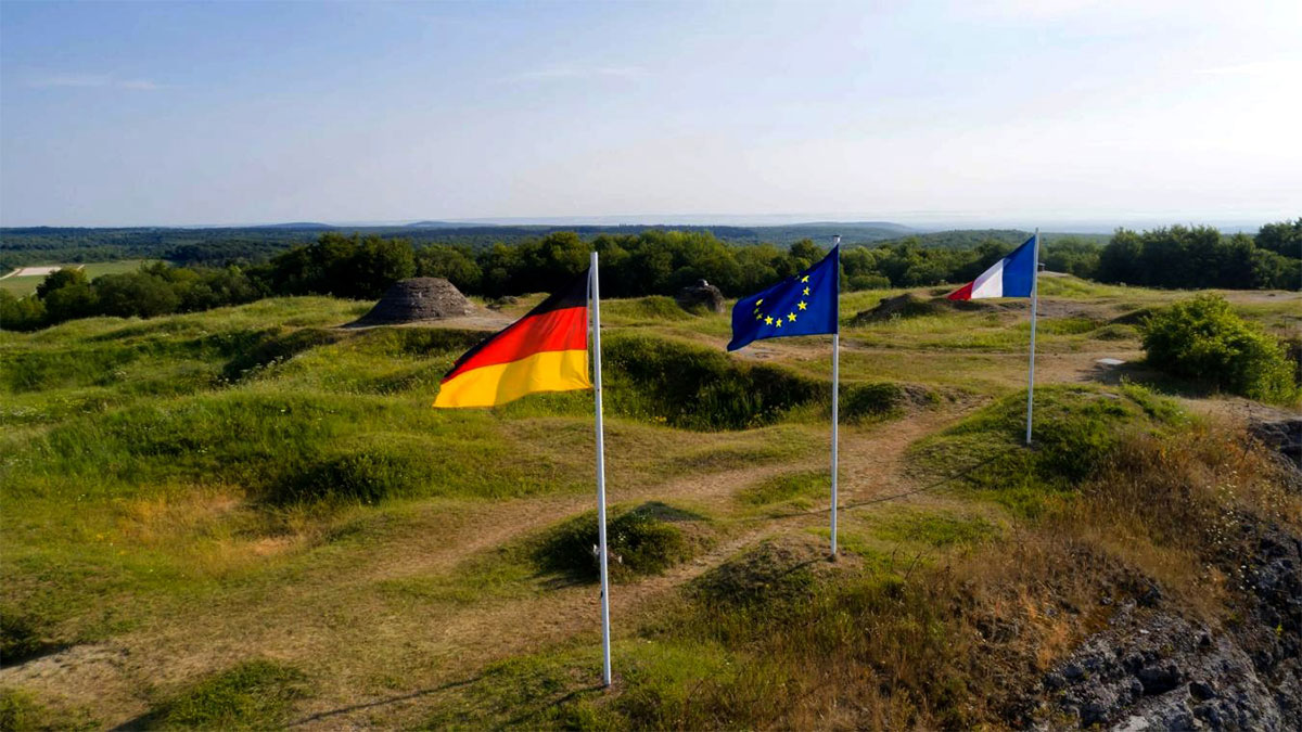 Europa: O Exército Fantasma de Macron