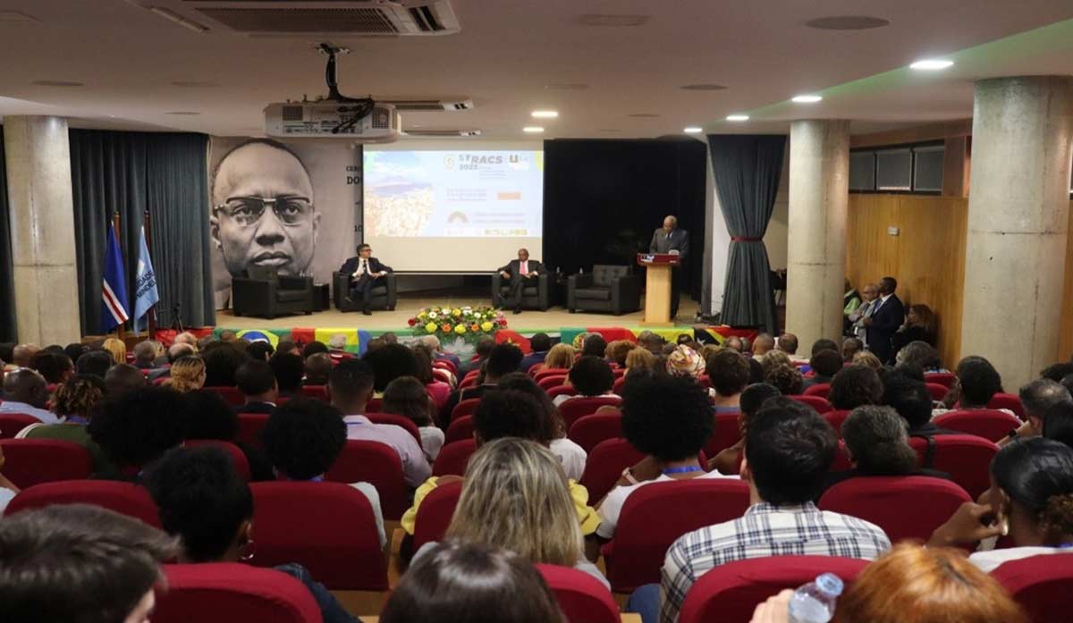Ensino Superior de Ciências da Saúde da CPLP abordado em Cabo Verde