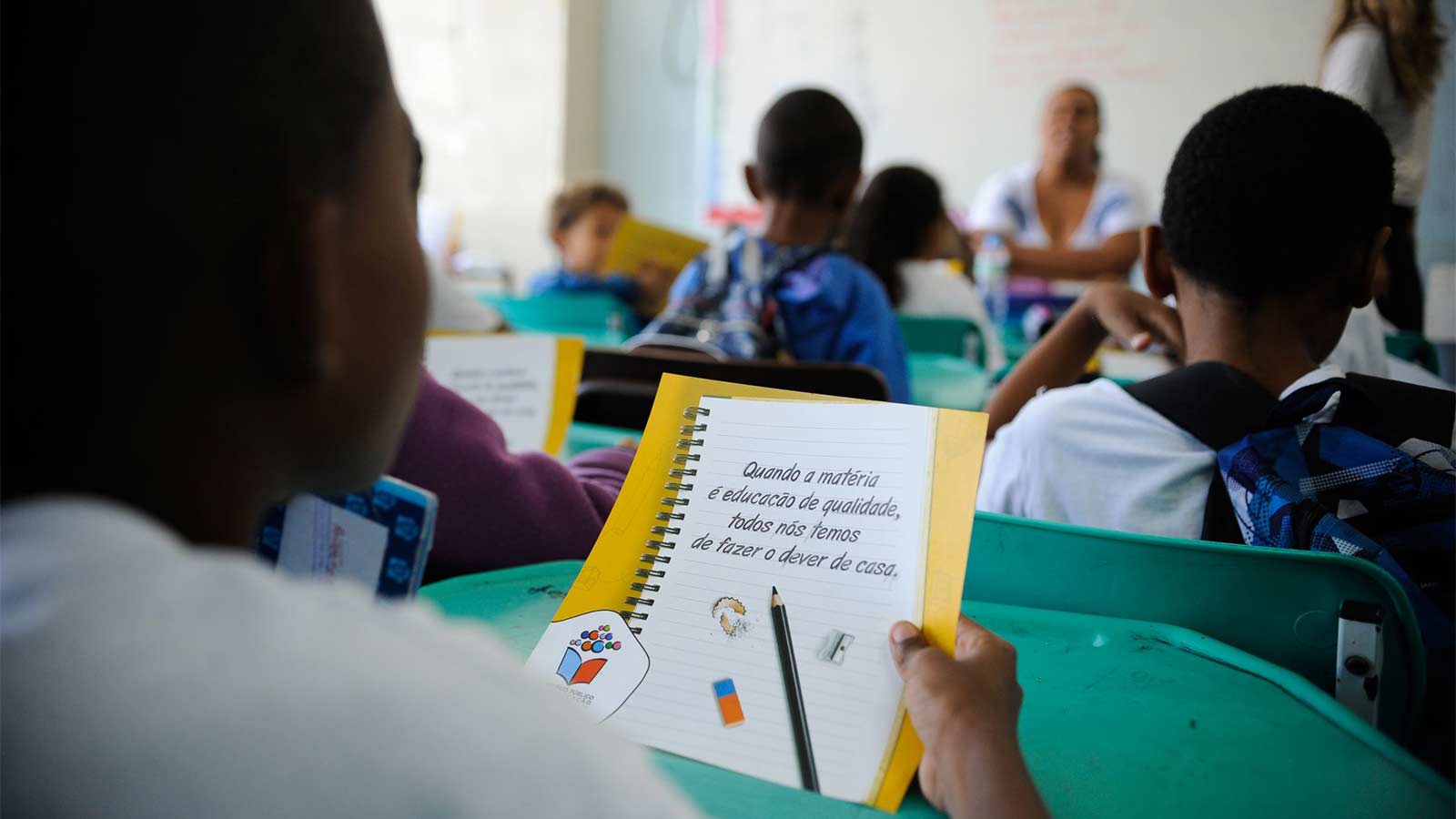 Investir em educação pública para erradicar o trabalho infantil