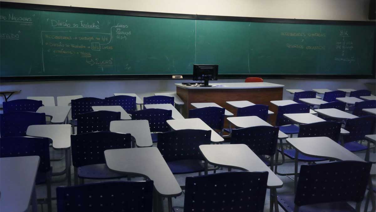 Em São Paulo, a volta às aulas ocorre com os problemas de sempre