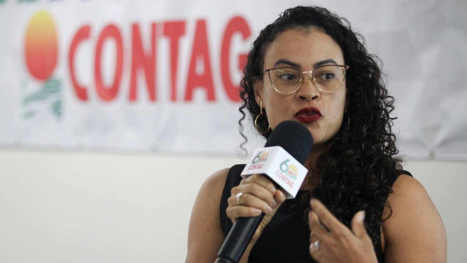 Mulher negra, nordestina, comunista e candomblecista toma posse como a primeira presidenta da Contag